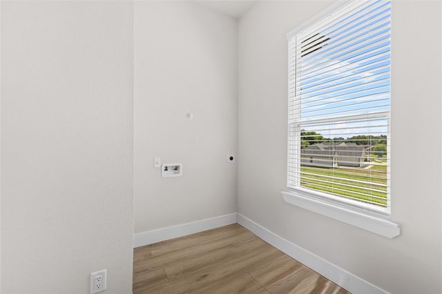 2315 Progress Drive, Brenham, TX 77833