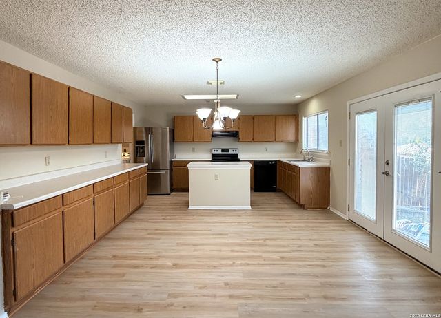 9202 ROQUEFORT, San Antonio, TX 78250