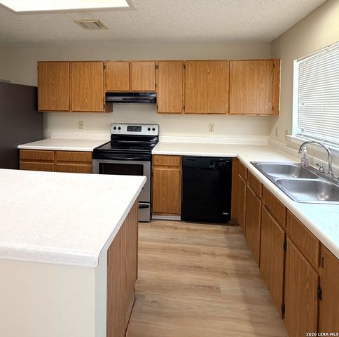 9202 ROQUEFORT, San Antonio, TX 78250