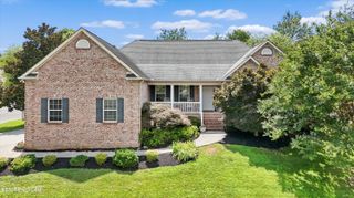 12501 Oakborough Lane, Knoxville, TN 37922