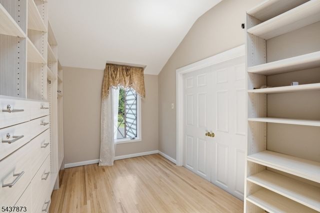 2 Woodside Ave, West Caldwell Twp., NJ 07006