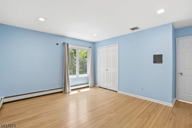 2 Woodside Ave, West Caldwell Twp., NJ 07006