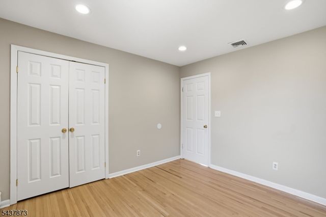 2 Woodside Ave, West Caldwell Twp., NJ 07006