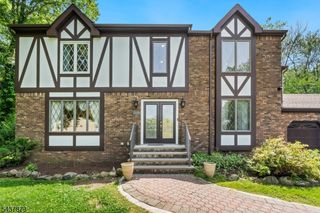 2 Woodside Ave, West Caldwell Twp., NJ 07006