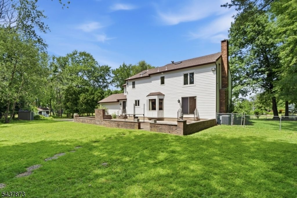 2 Woodside Ave, West Caldwell Twp., NJ 07006 — photo 2