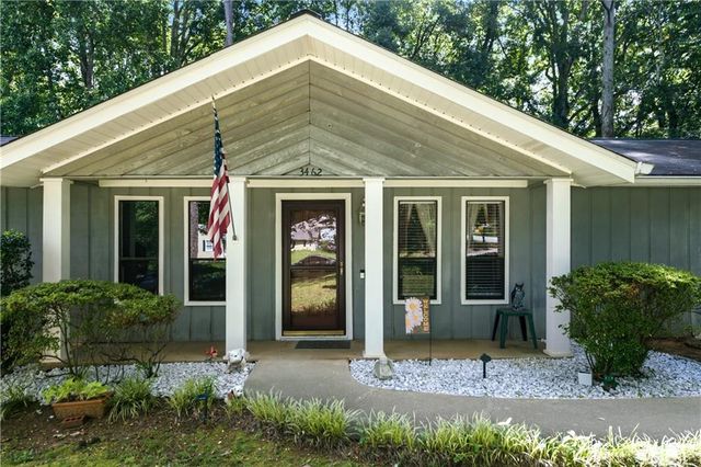 3462 Summie Drive SW, Lilburn, GA 30047