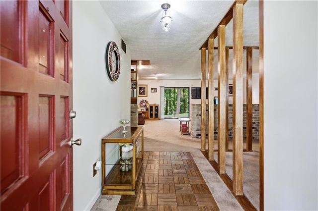 3462 Summie Drive SW, Lilburn, GA 30047