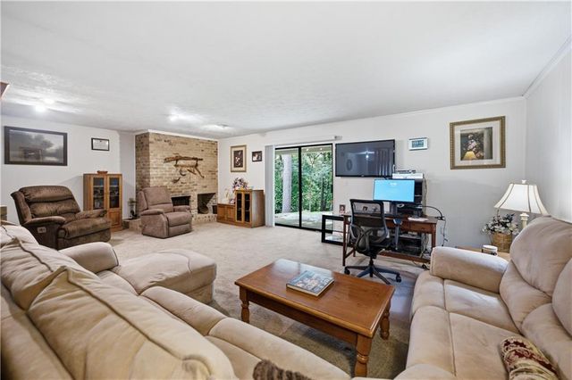 3462 Summie Drive SW, Lilburn, GA 30047