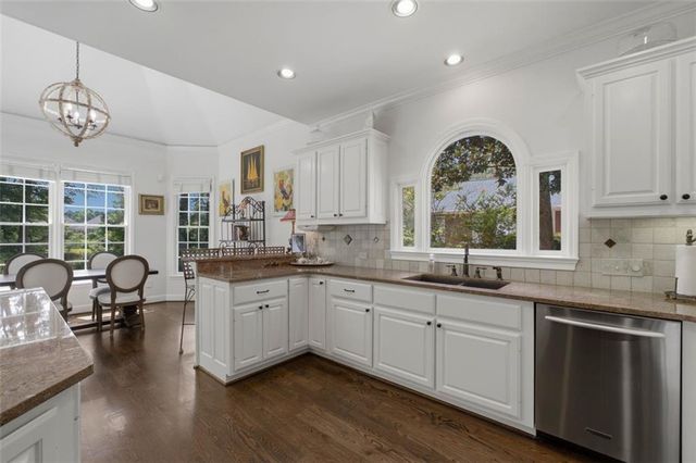 1455 Natchez Way, Grayson, GA 30017