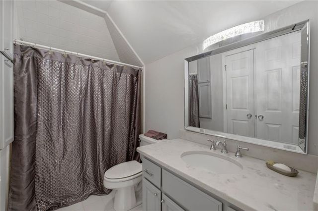 1455 Natchez Way, Grayson, GA 30017