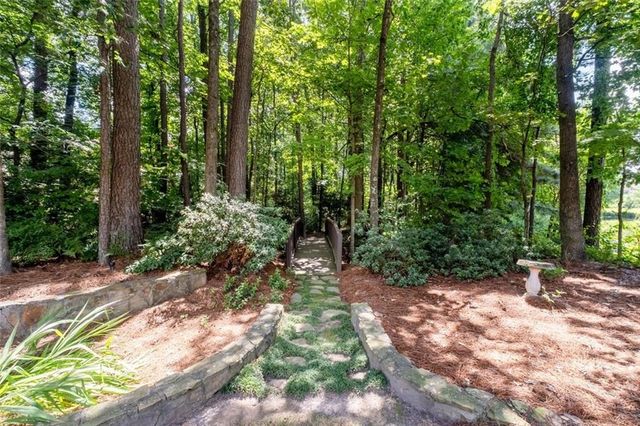 1455 Natchez Way, Grayson, GA 30017