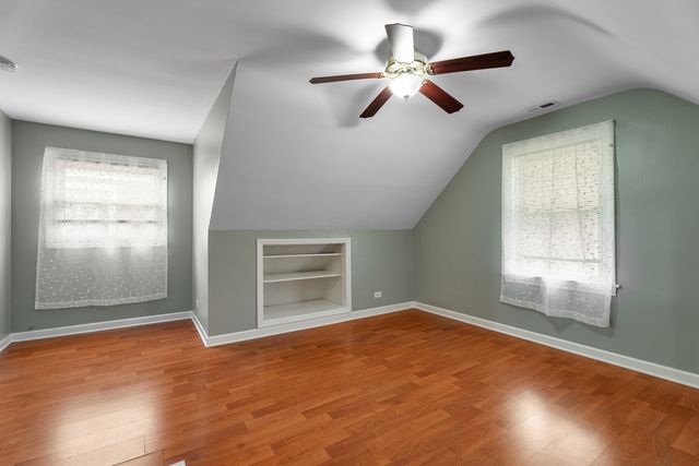 2143 N 76th Avenue, Elmwood Park, IL 60707