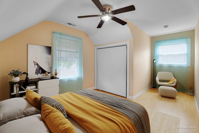 2143 N 76th Avenue, Elmwood Park, IL 60707