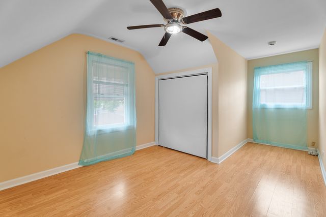 2143 N 76th Avenue, Elmwood Park, IL 60707