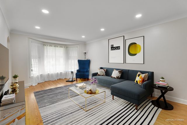 2143 N 76th Avenue, Elmwood Park, IL 60707