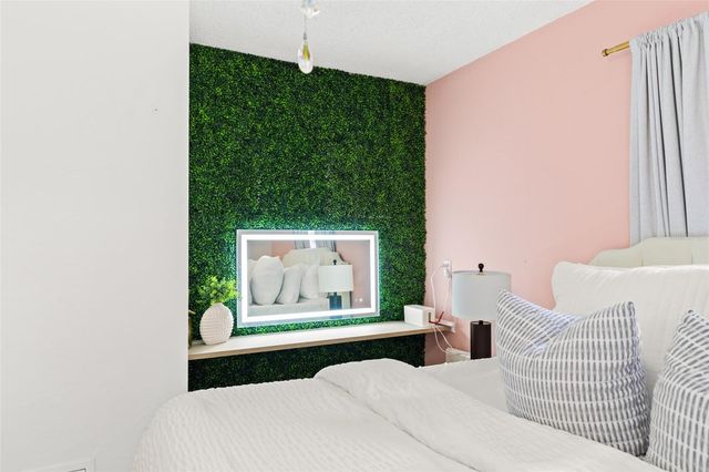 314 W ALVA STREET, Tampa, FL 33603