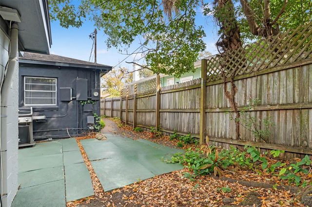 314 W ALVA STREET, Tampa, FL 33603