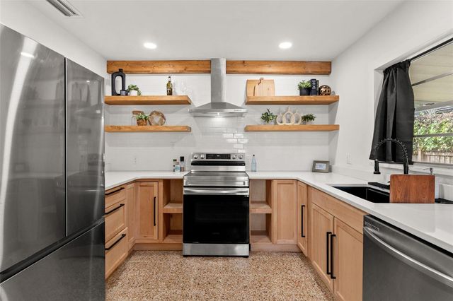 314 W ALVA STREET, Tampa, FL 33603