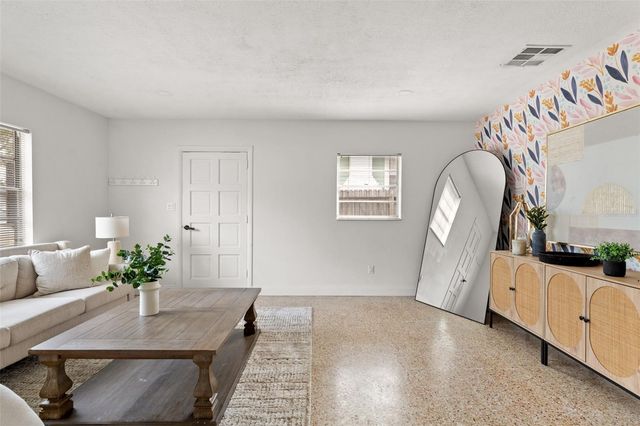 314 W ALVA STREET, Tampa, FL 33603