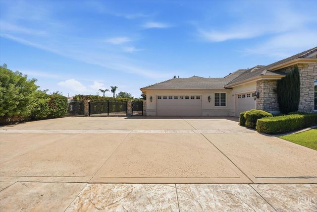 11419 Harrington Street, Bakersfield, CA 93311