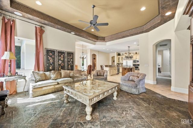 11419 Harrington Street, Bakersfield, CA 93311
