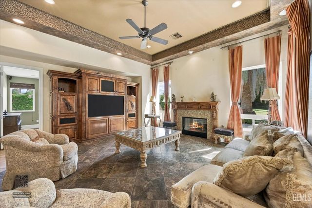11419 Harrington Street, Bakersfield, CA 93311