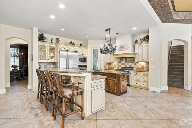 11419 Harrington Street, Bakersfield, CA 93311