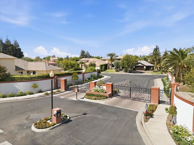 11419 Harrington Street, Bakersfield, CA 93311