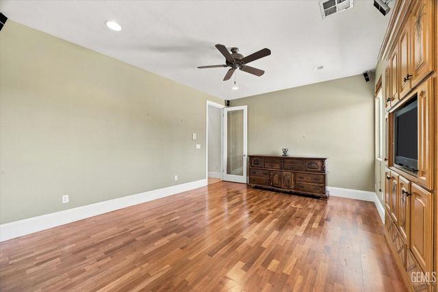 11419 Harrington Street, Bakersfield, CA 93311