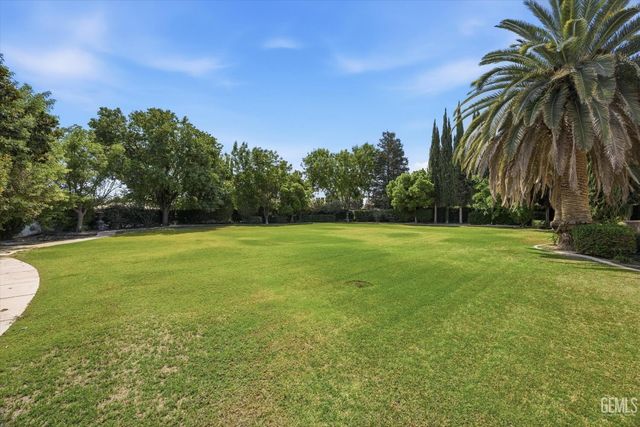 11419 Harrington Street, Bakersfield, CA 93311