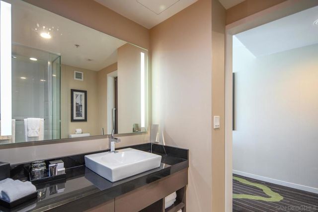 207 5th Ave 1224, San Diego, CA 92101