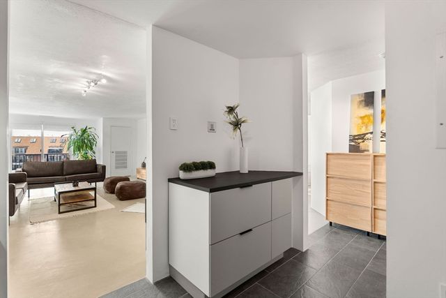 150 Lynnway 503, Lynn, MA 01902