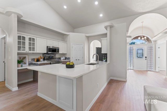 1053 N Elkriver Way, Eagle, ID 83616