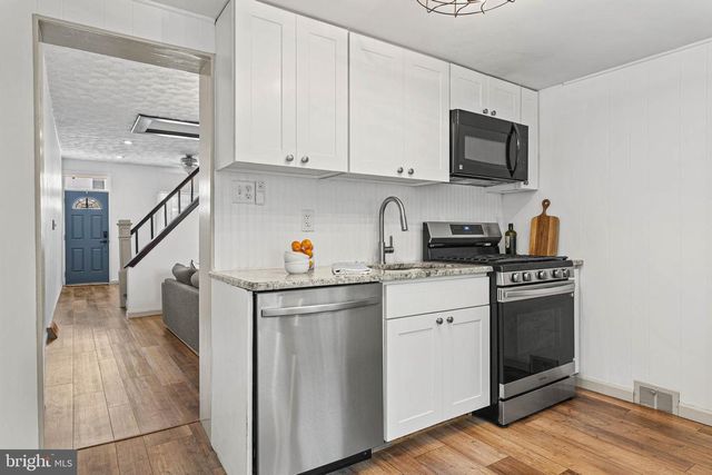 273 KALOS ST, Philadelphia, PA 19128