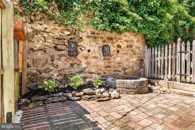 273 KALOS ST, Philadelphia, PA 19128