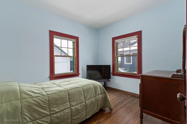 12 N Du Bois Avenue, Elgin, IL 60123