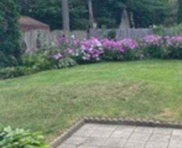 12 N Du Bois Avenue, Elgin, IL 60123