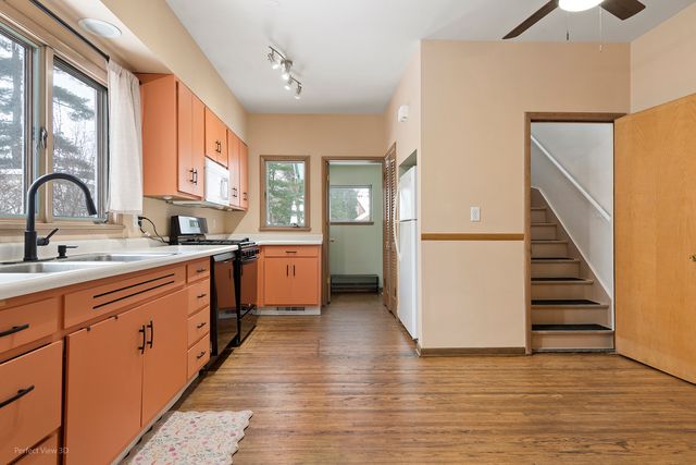 12 N Du Bois Avenue, Elgin, IL 60123