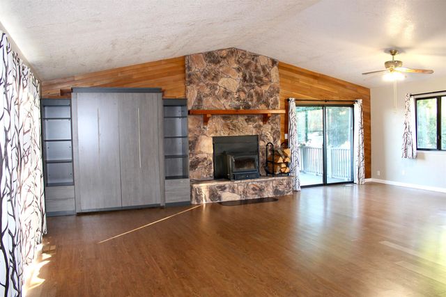 13033 Clements Road, Groveland, CA 95321