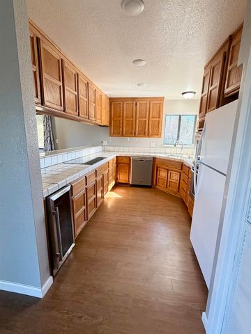 13033 Clements Road, Groveland, CA 95321