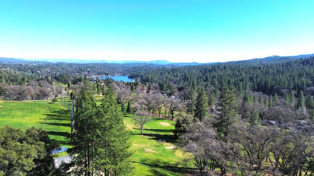 13033 Clements Road, Groveland, CA 95321