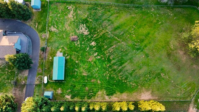 13033 Clements Road, Groveland, CA 95321