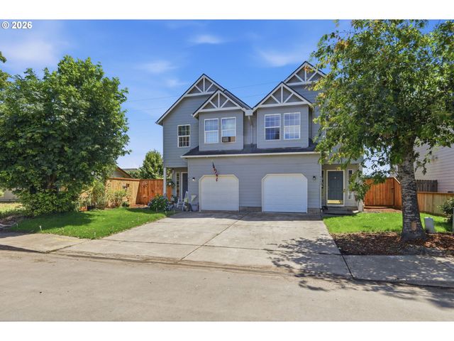 4135 FORSYTHIA St, Springfield, OR 97478