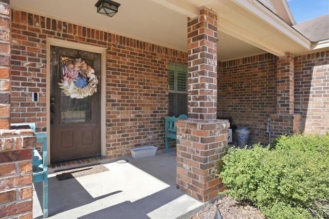 3721 Lake Hawkins, Robstown, TX 78380