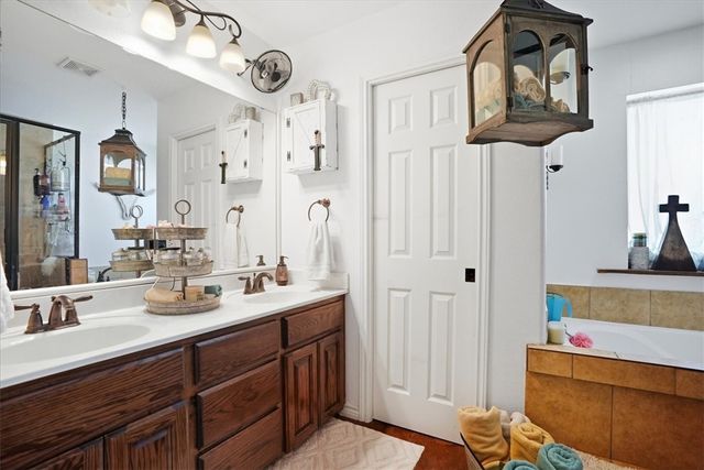 3721 Lake Hawkins, Robstown, TX 78380