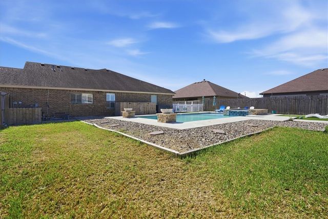 3721 Lake Hawkins, Robstown, TX 78380