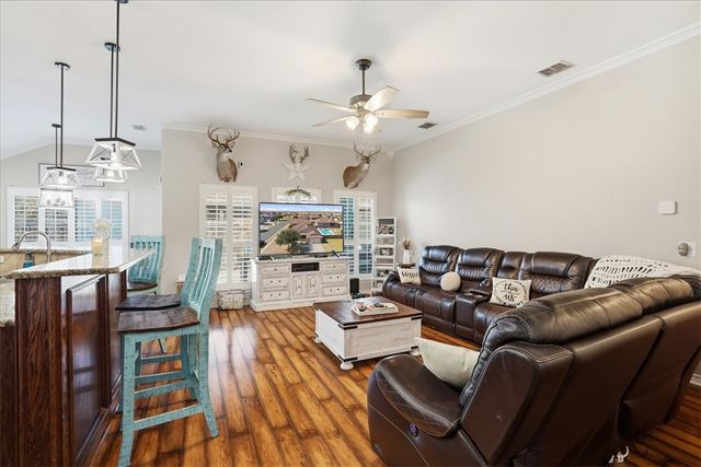 3721 Lake Hawkins, Robstown, TX 78380