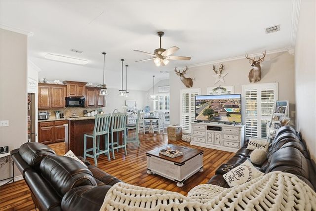 3721 Lake Hawkins, Robstown, TX 78380