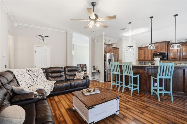 3721 Lake Hawkins, Robstown, TX 78380