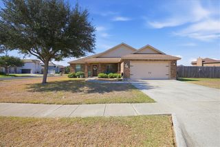3721 Lake Hawkins, Robstown, TX 78380